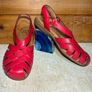 Earth Origins Berri Sandal Womens Size 8 - New with Tags